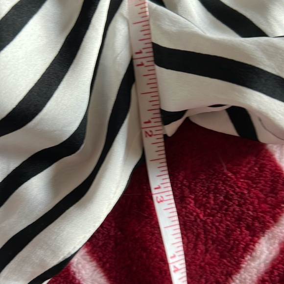 EUC Zara White Black Striped Wide-Leg Pants Medium - Picture 8 of 11